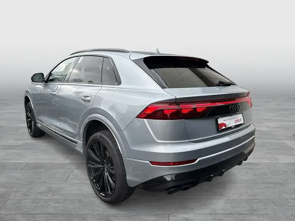 Gebraucht Audi SQ8 Sport 507 PS (372 kW) 2025 Silber SUV