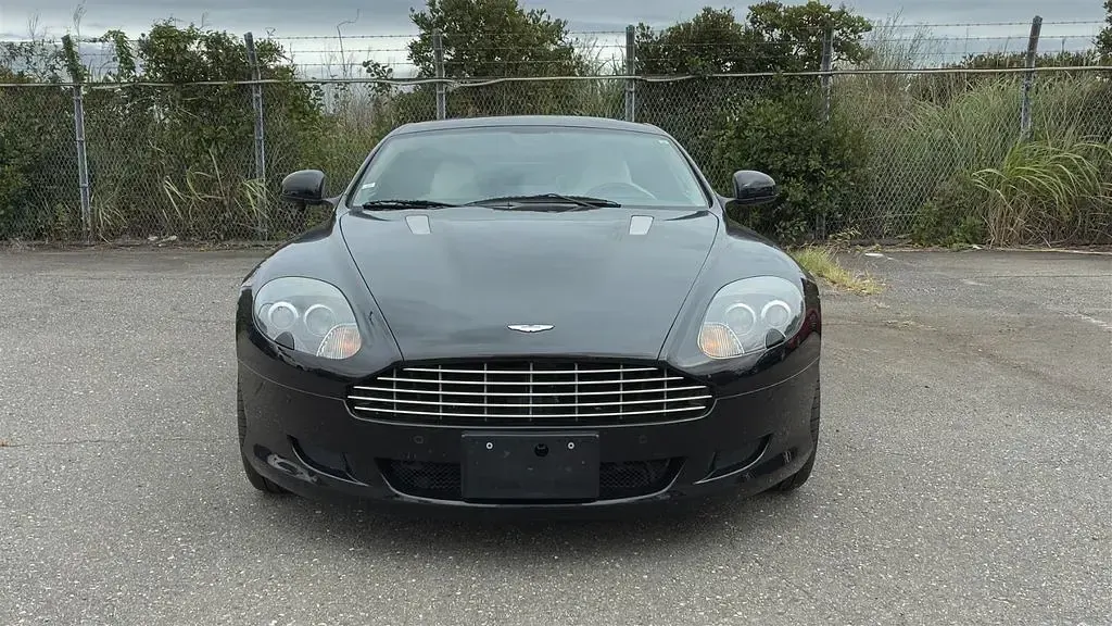 Gebraucht Aston Martin DB9 476 PS (350 kW) 2011 Schwarz