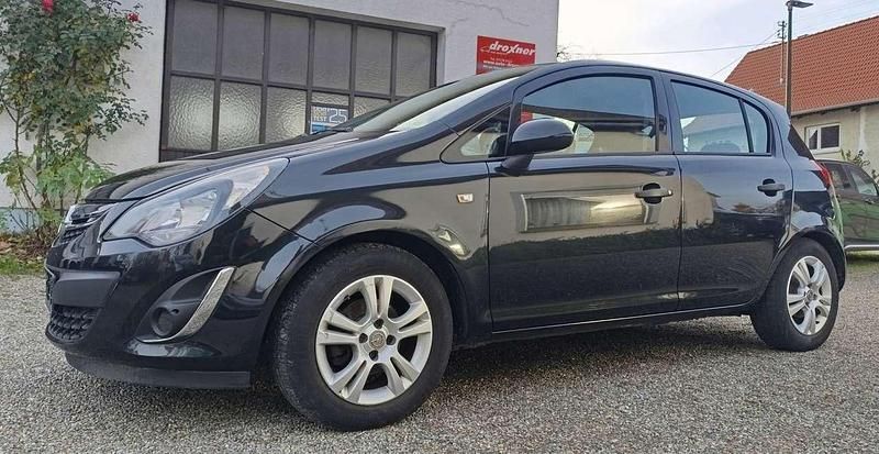 Gebraucht Opel Corsa Expression 86 PS (63 kW) 2014 Karbonschw graphitschw midnigh Kleinwagen