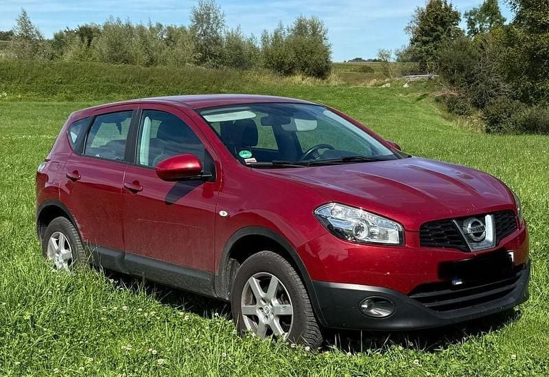 Rot Gebraucht 2011 Nissan Qashqai Acenta SUV | 7.490 € (Guter Preis) - Bild 1/4