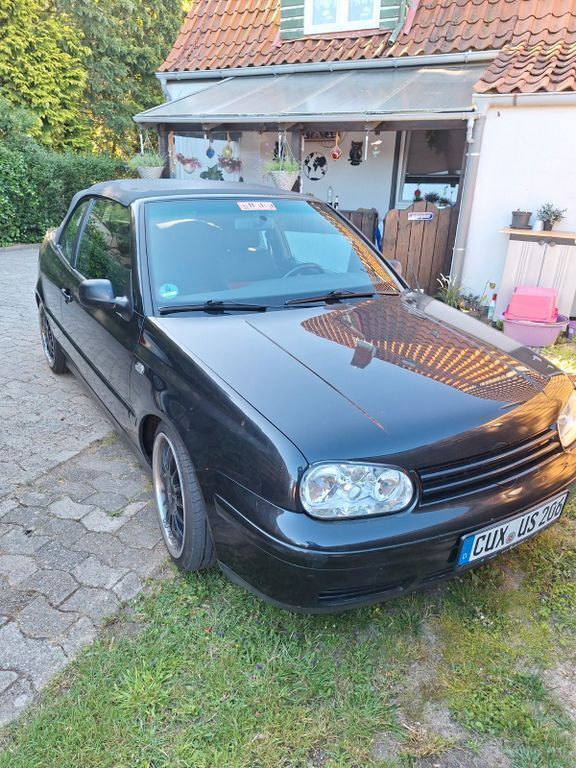 Schwarz Gebraucht 2000 VW Golf Cabriolet Classicline Cabrio | 1.799 € (Guter Preis) - Bild 1/4