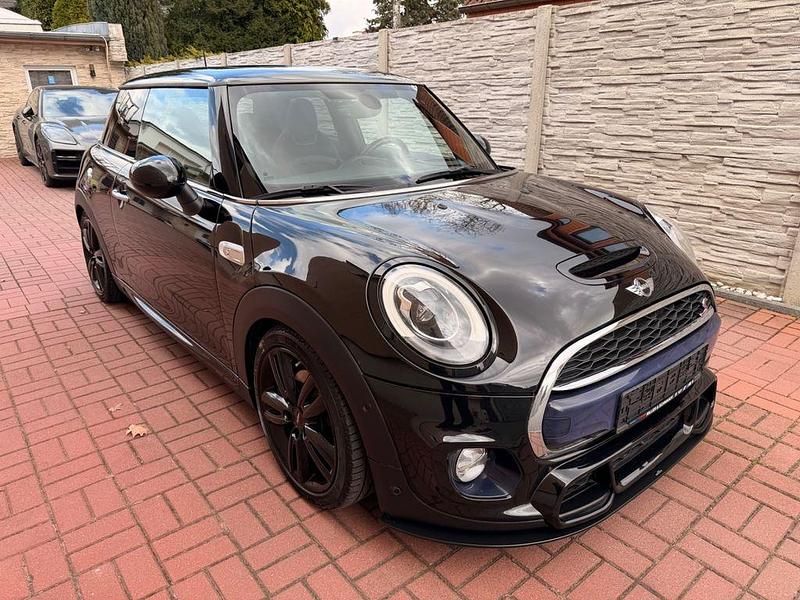 Gebraucht Mini John Cooper Works 211 PS (155 kW) 2017 Midnight black Kleinwagen