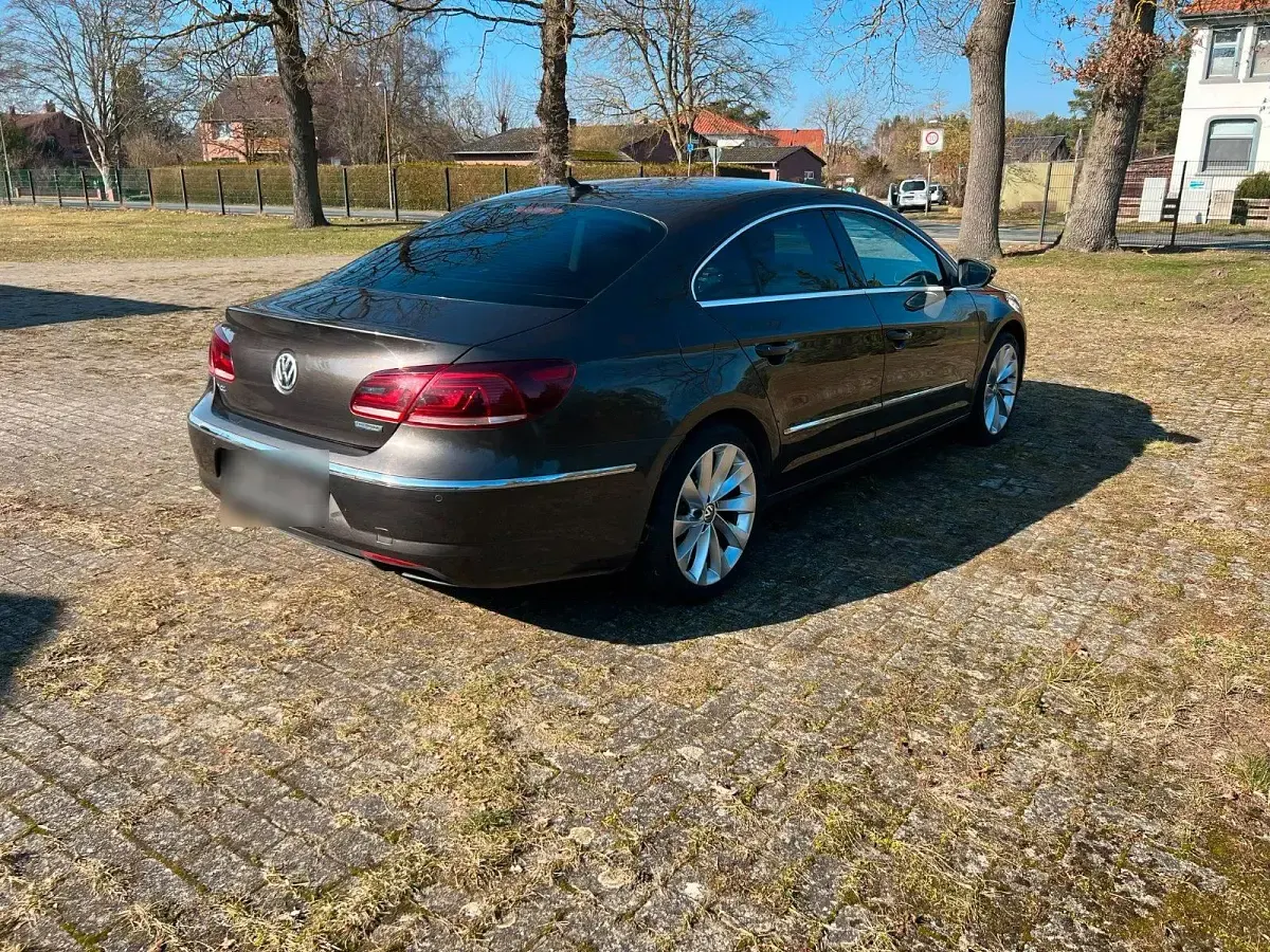 Gebraucht VW CC 140 PS (102 kW) 2013 Braun Limousine