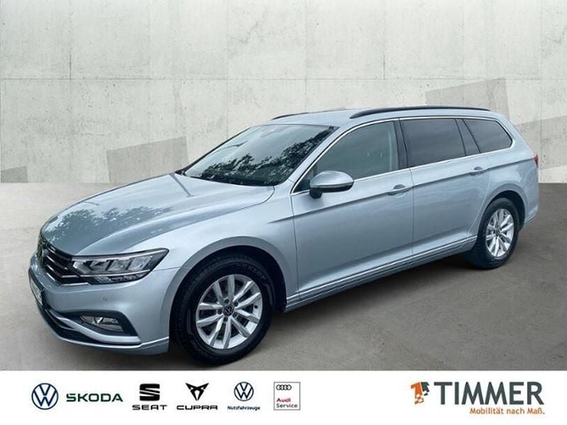 Silber Gebraucht 2022 VW Passat Business Kombi | 18.900 € (Superpreis) - Bild 1/4