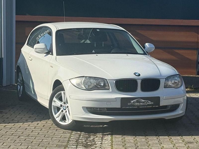 Gebraucht BMW 116 Performance 122 PS (89 kW) 2011 Weiß Kleinwagen