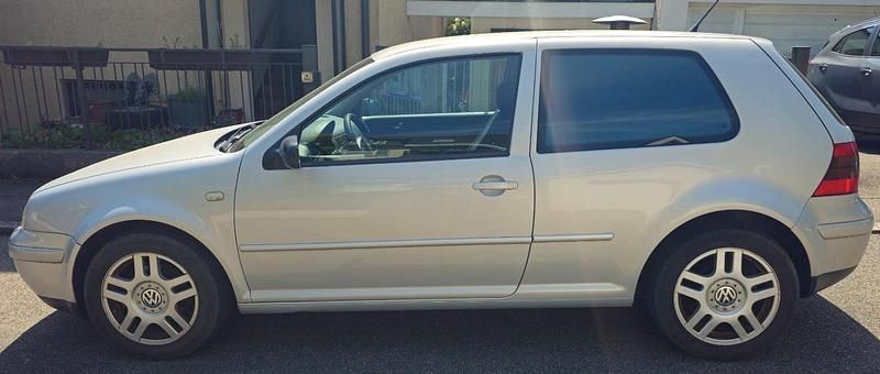 Gebraucht VW Golf IV 115 PS (84 kW) 2000 Grau Limousine