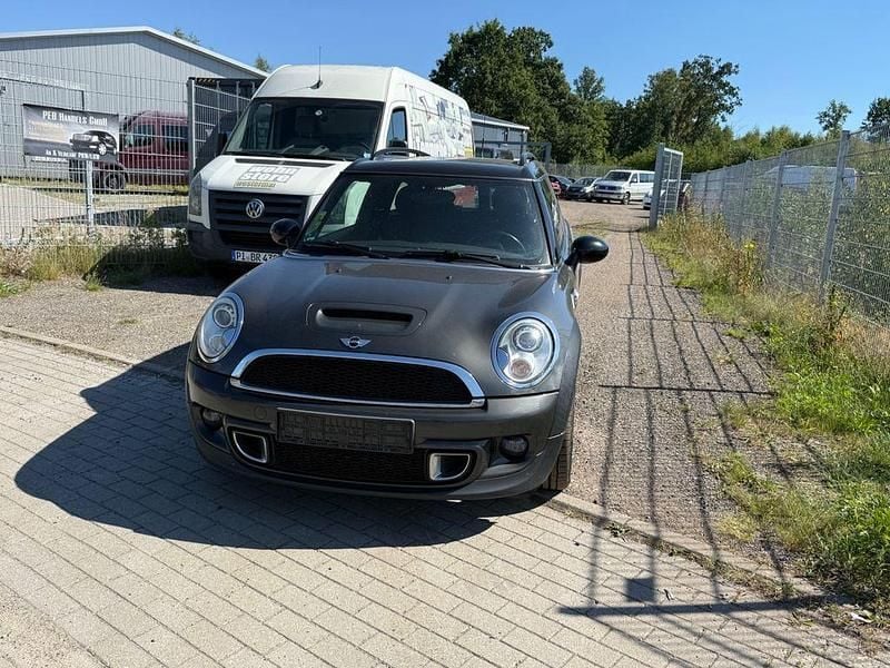 Grau Gebraucht 2011 Mini Cooper SD Clubman Kombi | 6.690 € - Bild 1/4