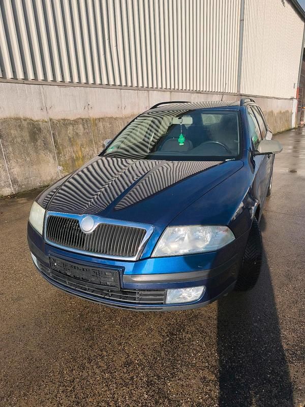 Gebraucht Skoda Octavia 140 PS (102 kW) 2007 Blau Kombi