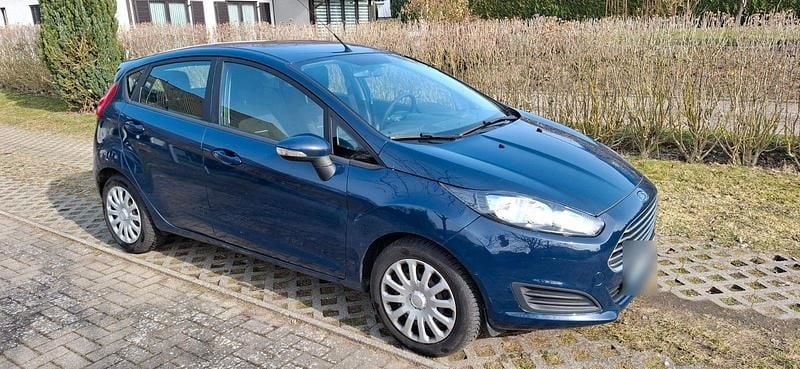 Gebraucht Ford Fiesta SYNC Edition 75 PS (55 kW) 2015 Blau Kleinwagen