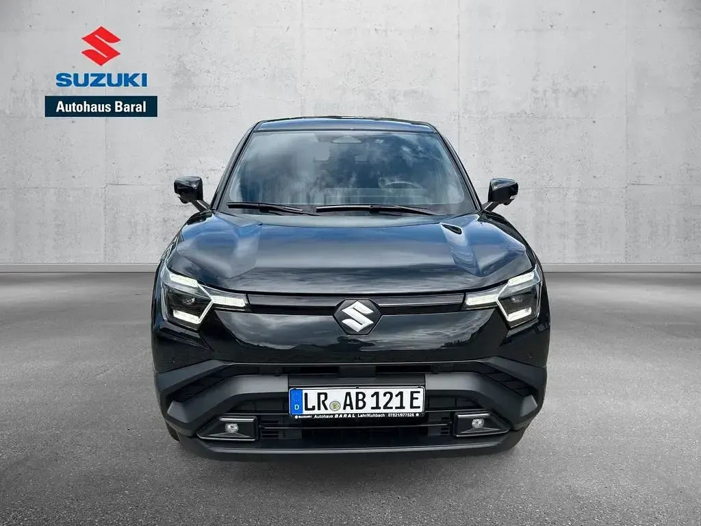 Gebraucht Suzuki e-Vitara Comfort+ 135 kW (184 PS) 2026 Schwarz SUV