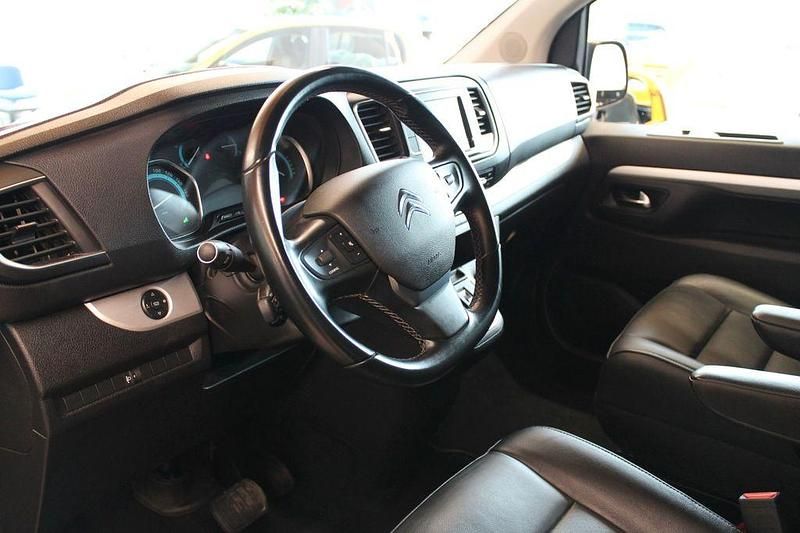 Gebraucht Citroën Spacetourer Shine 100 kW (136 PS) 2021 Schwarz Van / Kleinbus