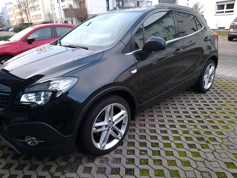 Schwarz Gebraucht 2015 Opel Mokka SUV | 12.500 € (Etwas zu teuer) - Bild 1/4