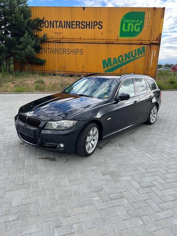 Schwarz Gebraucht 2011 BMW 325 Exclusive Kombi | 6.300 € (Fairer Preis) - Bild 1/4
