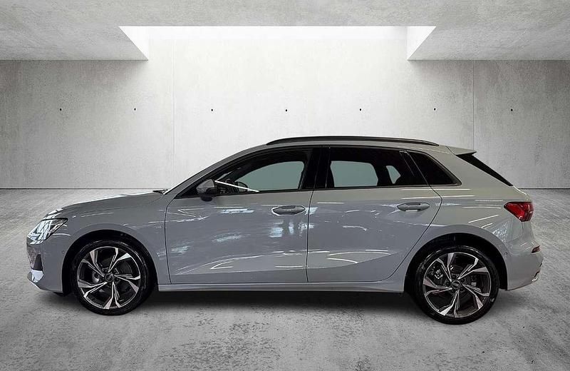 Gebraucht Audi A3 Advanced Plus 116 PS (85 kW) 2025 Grau Limousine