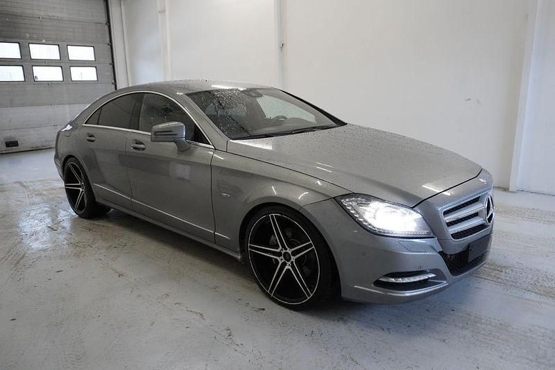 Gebraucht Mercedes CLS350 265 PS (194 kW) 2011 Silber Limousine