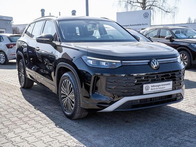 Gebraucht VW Tayron R 150 PS (110 kW) 2025 Grenadillschwarz metallic SUV