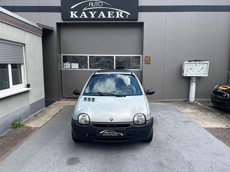 Grau Gebraucht 2003 Renault Twingo Authentique Kleinwagen | 2.750 € (Teuer) - Bild 1/4