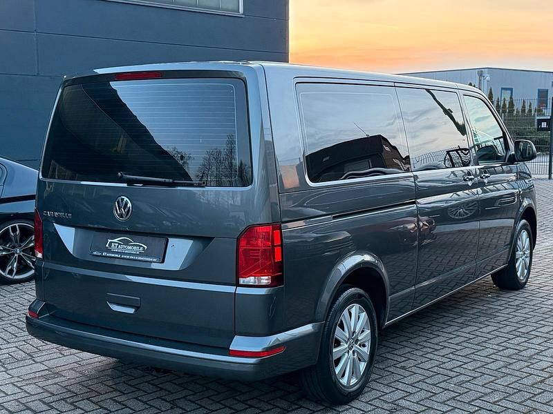 Gebraucht VW Caravelle 150 PS (110 kW) 2020 Grau Van / Kleinbus