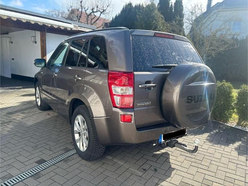 Gebraucht Suzuki Vitara 129 PS (94 kW) 2014 Braun SUV