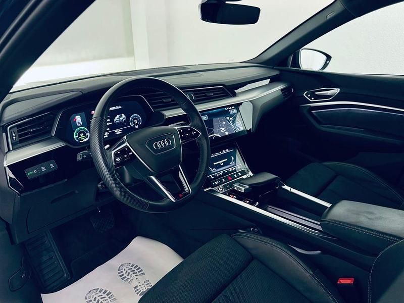 Gebraucht Audi e-tron Sportback Advanced 230 kW (313 PS) 2022 Blau SUV