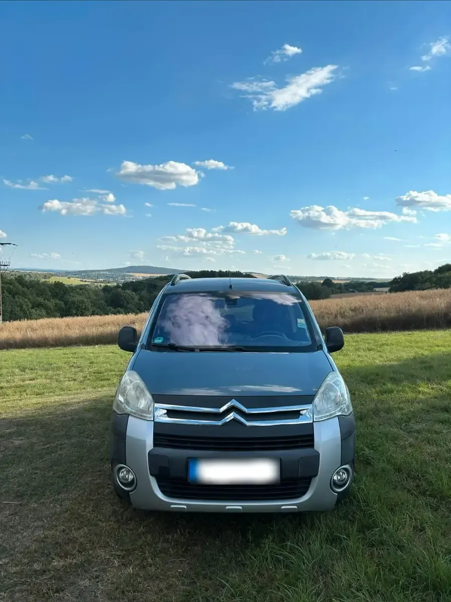Gebraucht Citroën Berlingo XTR 90 PS (66 kW) 2011 Grau Van / Kleinbus