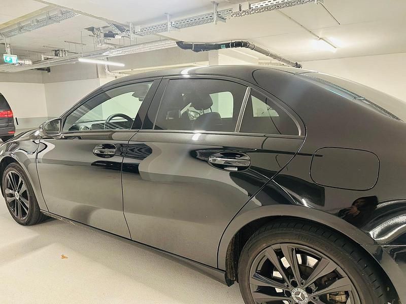 Gebraucht Mercedes A250 160 PS (117 kW) 2020 Schwarz Limousine