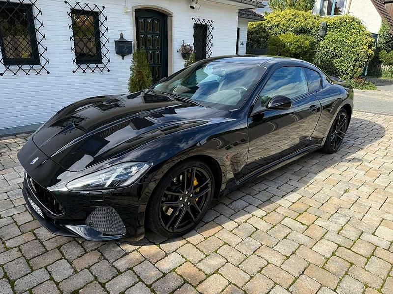 Gebraucht Maserati Granturismo 460 PS (338 kW) 2019 Schwarz Coupé