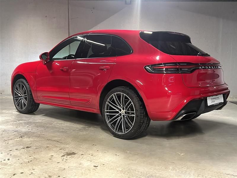 Gebraucht Porsche Macan 265 PS (194 kW) 2024 Karminrot SUV