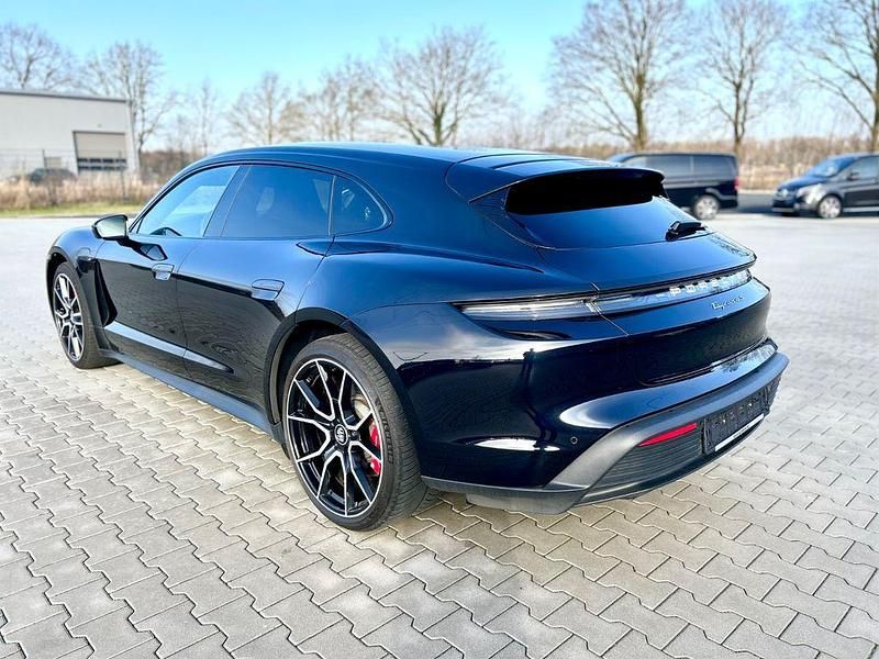 Gebraucht Porsche Taycan 419 kW (571 PS) 2022 Schwarz Limousine