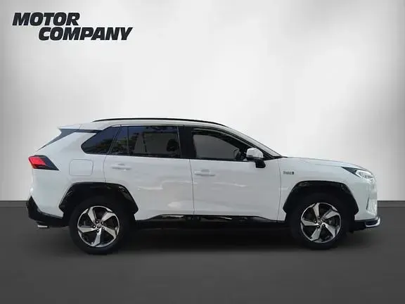 Gebraucht Toyota RAV4 Hybrid 306 PS (225 kW) 2021 Schneeweiß SUV