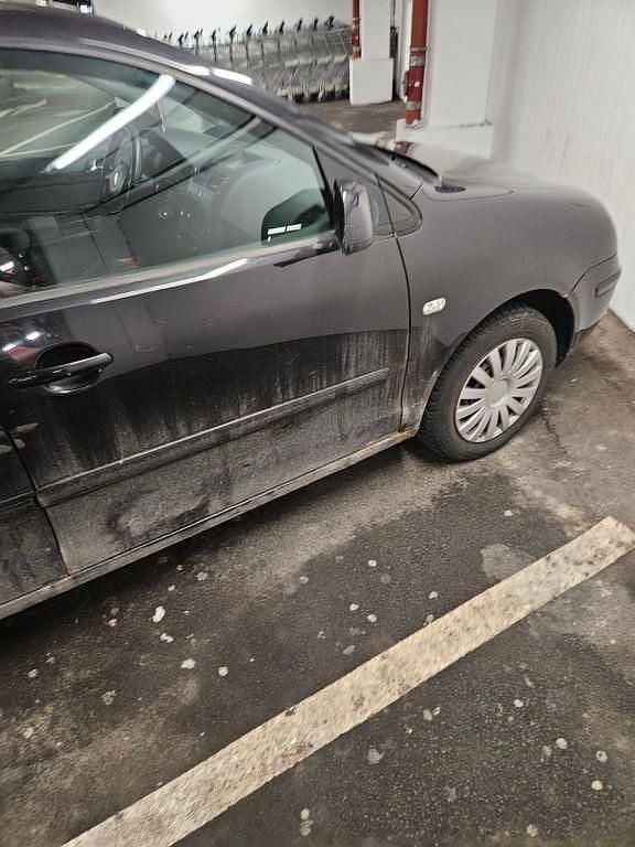 Gebraucht VW Polo 75 PS (55 kW) 2005 Schwarz Kleinwagen