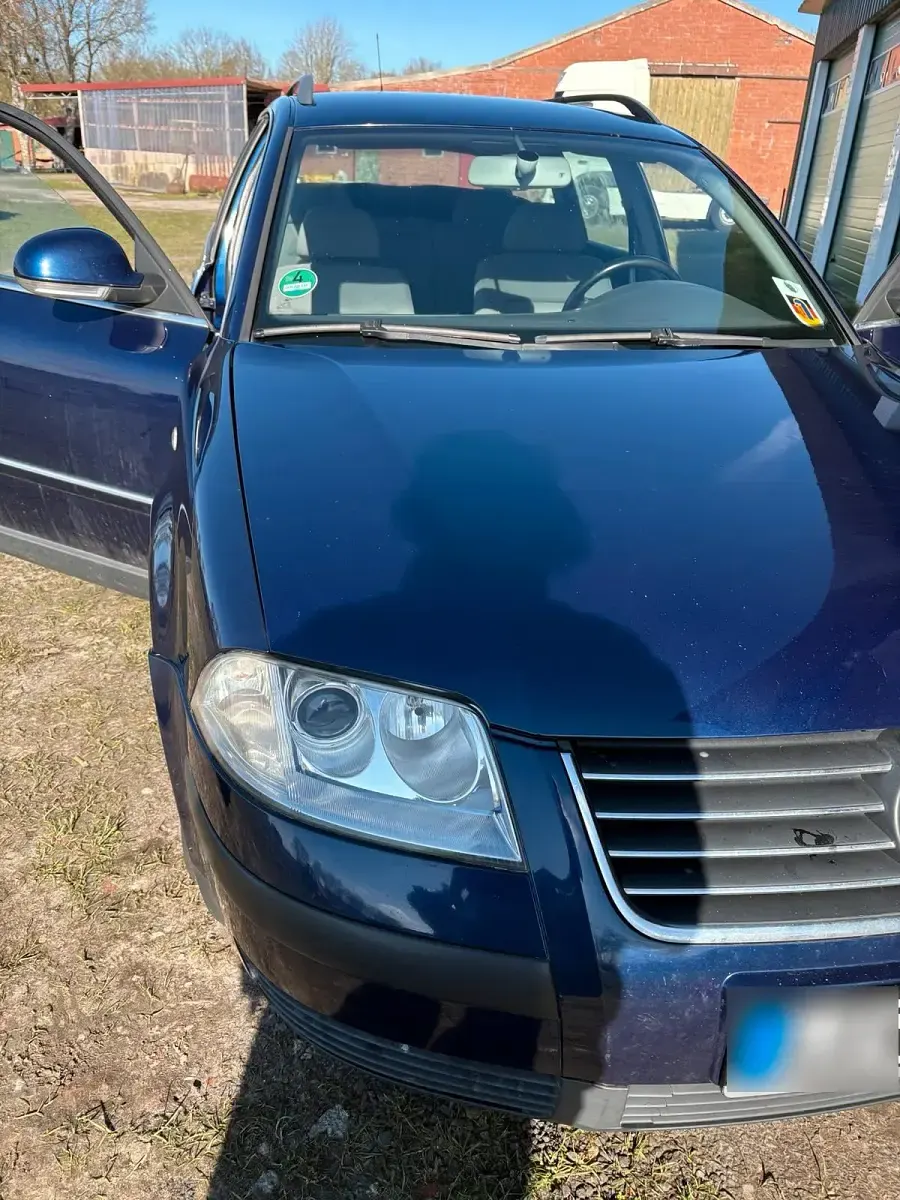 Gebraucht VW Passat 131 PS (96 kW) 2004 Blau Kombi