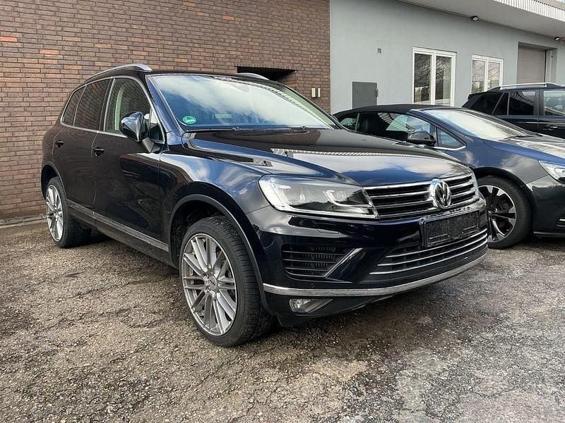 Gebraucht VW Touareg Terrain Tech 262 PS (192 kW) 2017 Schwarz SUV