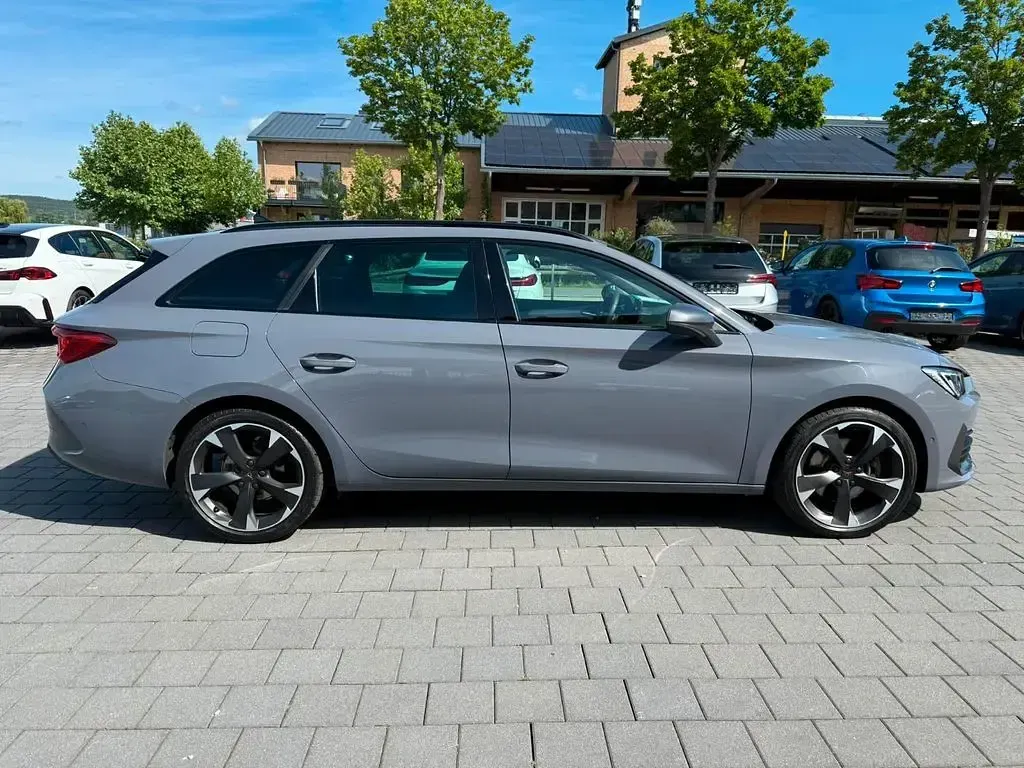 Gebraucht Cupra Leon 150 PS (110 kW) 2024 Grau Limousine