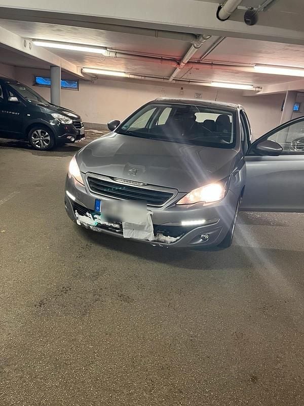 Grau Gebraucht 2014 Peugeot 308 Kombi | 5.300 € (Fairer Preis) - Bild 1/4