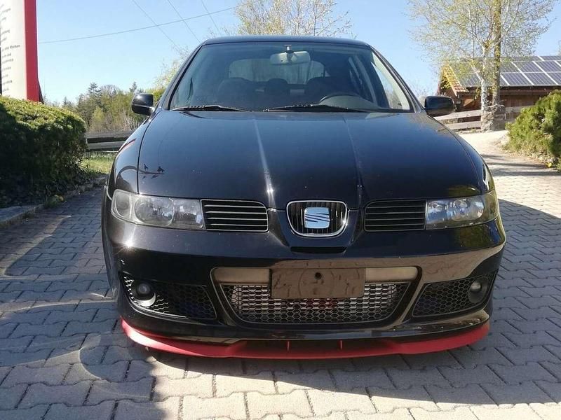 Gebraucht Seat Leon Sport 180 PS (132 kW) 2001 Schwarz (metallic) Limousine