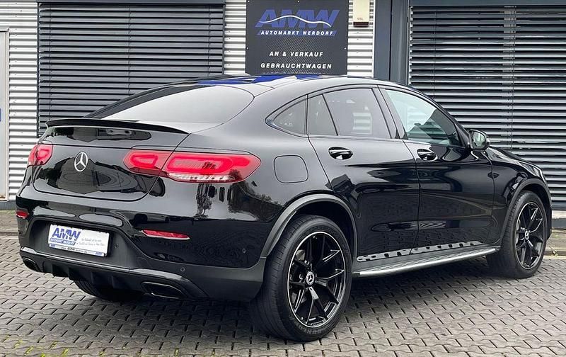 Gebraucht Mercedes GLC200 AMG line Plus 197 PS (144 kW) 2022 Schwarz SUV
