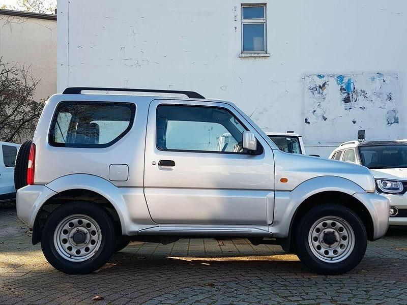 Gebraucht Suzuki Jimny Comfort 86 PS (63 kW) 2010 Silber SUV