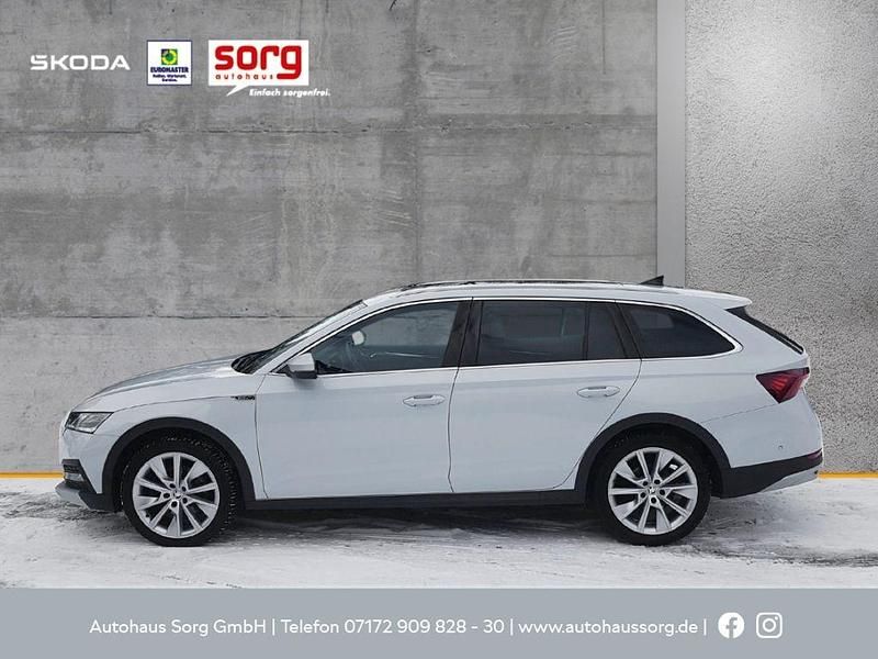 Gebraucht Skoda Octavia First Edition 200 PS (147 kW) 2021 Weiss Kombi