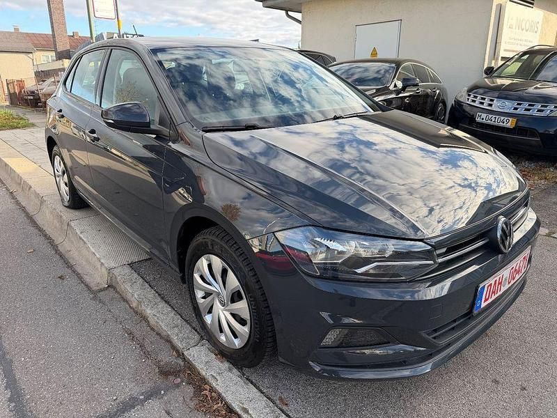 Gebraucht VW Polo Comfortline 95 PS (69 kW) 2019 Grau Kleinwagen
