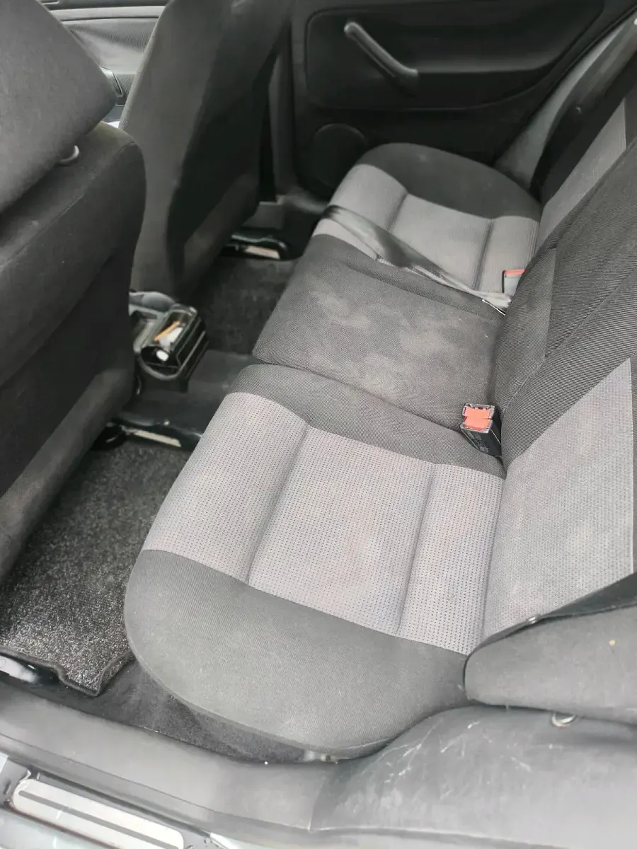 Gebraucht VW Golf IV 90 PS (66 kW) 2000 Silber Kleinwagen