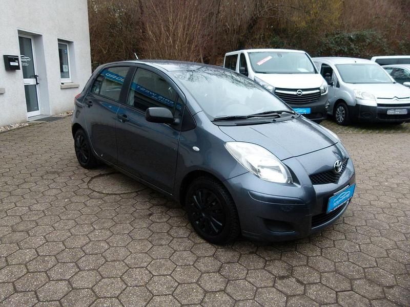 Gebraucht Toyota Yaris Cool 101 PS (74 kW) 2009 Blau Kleinwagen