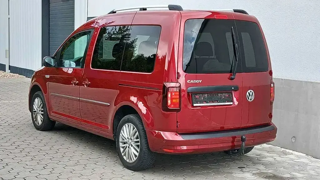 Gebraucht VW Caddy Highline 150 PS (110 kW) 2019 Fortanarot metallic Van / Kleinbus