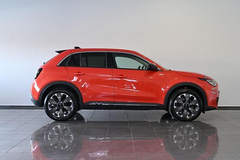 Gebraucht Fiat 600E La Prima 114 kW (156 PS) 2024 Orange sole orange metallic (metallic) SUV