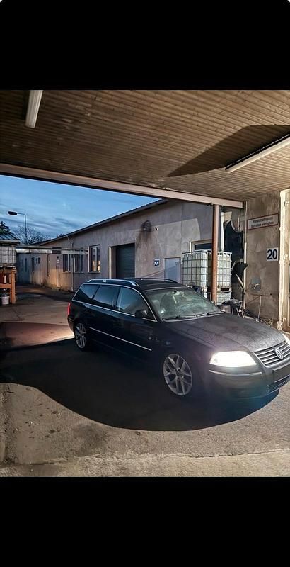 Usata VW Passat 163 CV (119 kW) 2003 Nero Station wagon