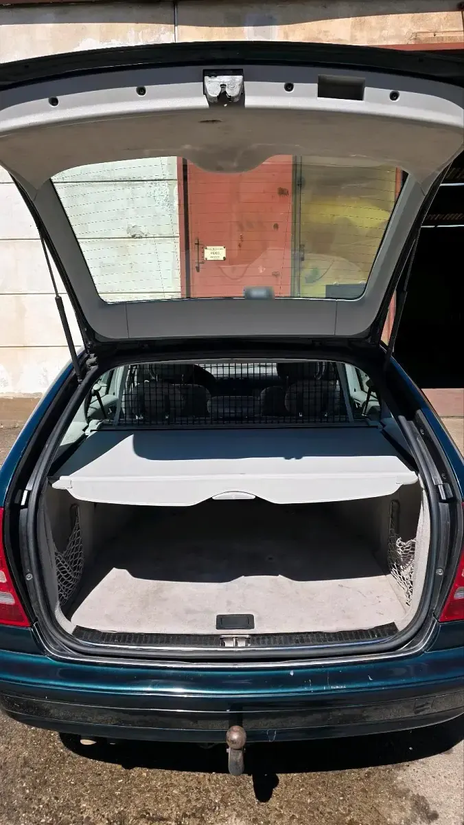 Gebraucht Mercedes C200 130 PS (95 kW) 2006 Grün Kombi