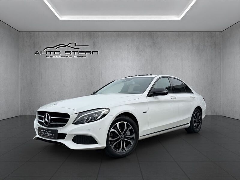 Weiß Gebraucht 2018 Mercedes C350e Avantgarde Limousine | 20.950 € (Fairer Preis) - Bild 1/4