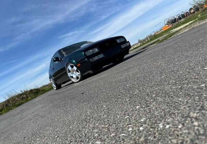 Grün Gebraucht 1992 VW Corrado Kleinwagen | 19.999 € - Bild 1/4
