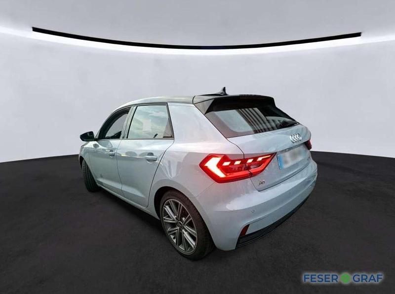 Gebraucht Audi A1 Sportback Advanced 110 PS (80 kW) 2023 Pfeilgrau perleffekt/mythosschwarz metallic Kleinwagen