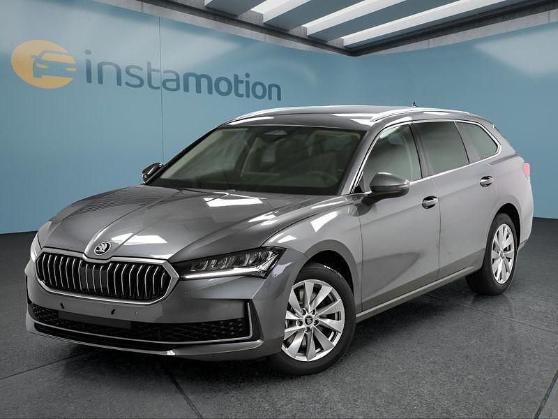 Grau Neu 2025 Skoda Superb Kombi | 44.699 € (Superpreis) - Bild 1/4